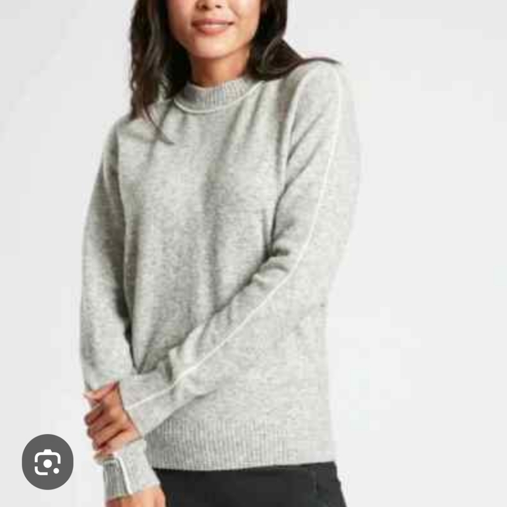 Athleta Transit Crew sweater. Size XS.